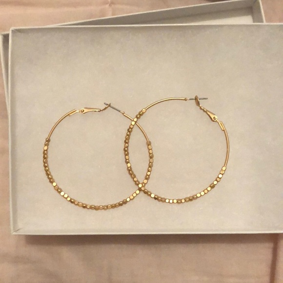 Jewelry - Gold Hoop Earrings!